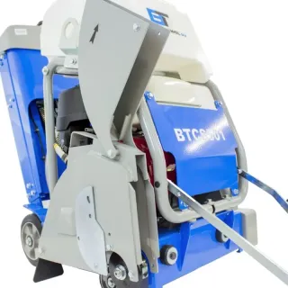 BT Concrete Saw | 18 In. | GX390 | Screw Feed Blade Adjustment