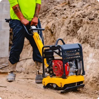 Reversible Plate Compactor – Honda GX160 – 5.5 HP – 3,500 lbs/ft_ W/ Free Vibration Impact Ironclad Gloves