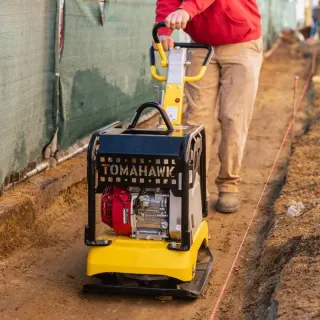 Tomahawk 6.5 HP Honda Reverse Hydraulic Plate Compactor for Soil, Aggregate, Cohesive Compaction W/ Free Vibration Impact Ironclad Gloves