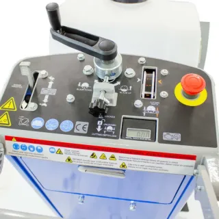 BT Concrete Saw | 18 In. | GX390 | Screw Feed Blade Adjustment